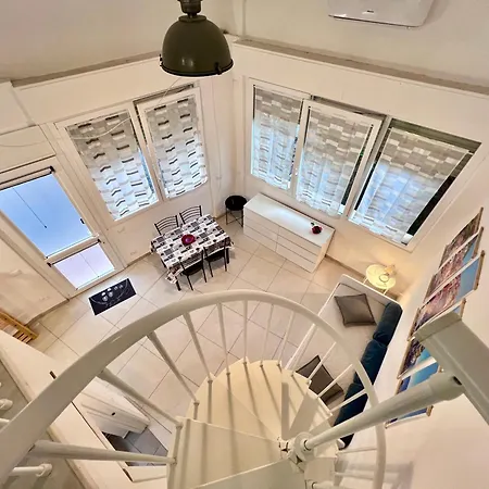 8 Lofts - - 2 Специя