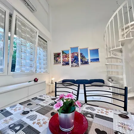 8 Lofts - - 2 Специя