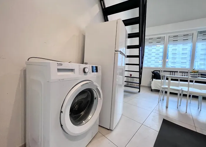 8 Lofts - - 2 לה ספציה