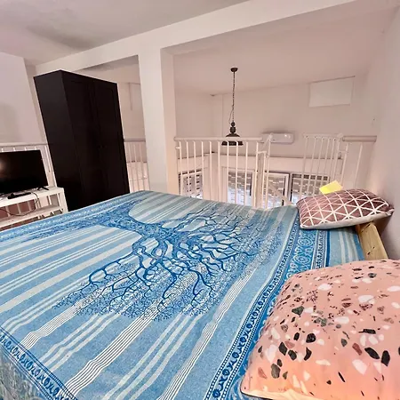 8 Lofts - - 2 Специя