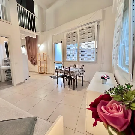 8 Lofts - - 2 Appartement