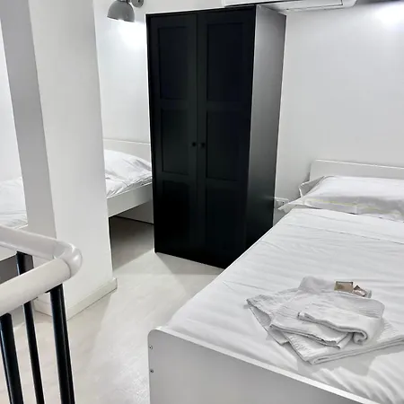 8 Lofts - - 2 * لا سبيتسْيا