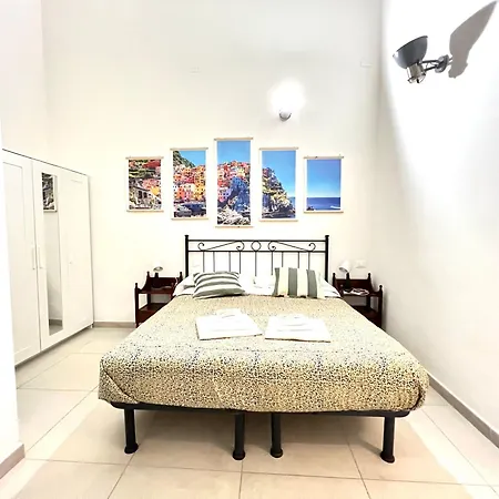 8 Lofts - - 2 Daire La Spezia