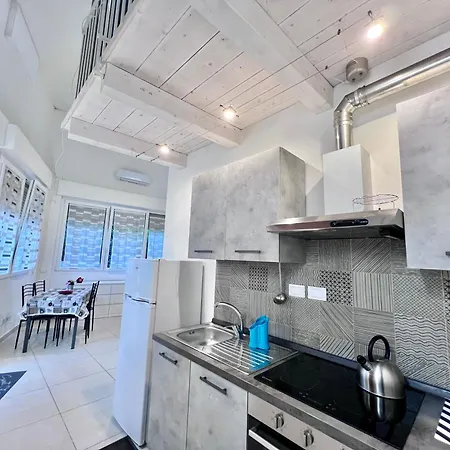 8 Lofts - - 2 Apartment La Spezia